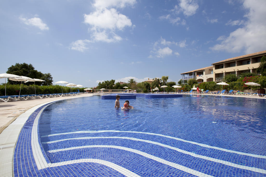 Aparthotel Pierre & Premium Les Calanques Des Issambres 4*